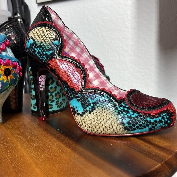 Irregular Choice random assortment of single non paired shoes size 37 all sample - Picture 5 of 14